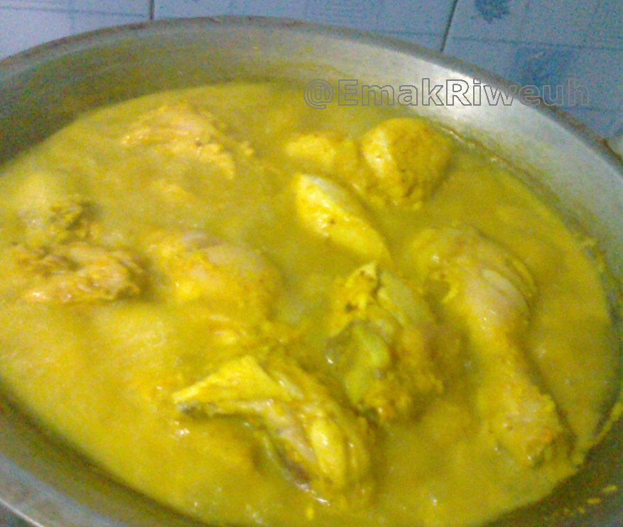 Dapur Ngebut: Ayam Goreng Lengkuas