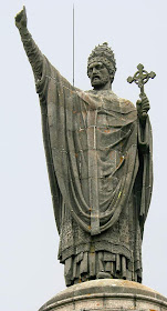 Estátua de Urbano II, Châtillon sur Marne