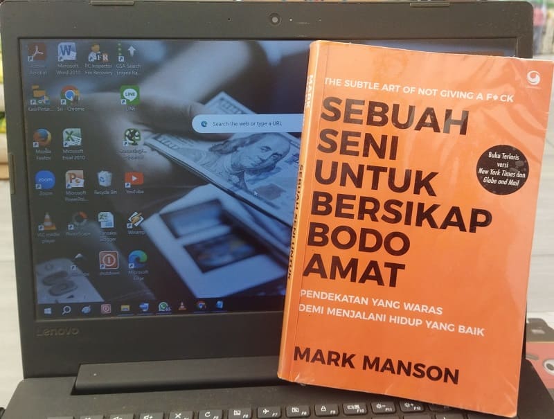 Buku Cara Bersikap Bodo Amat