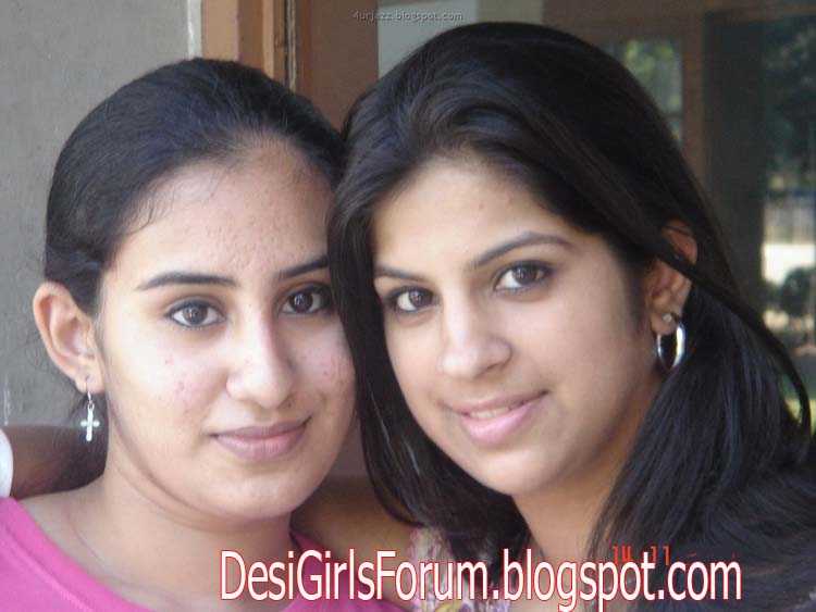 Indian Pakistani Desi Girls in Hotel