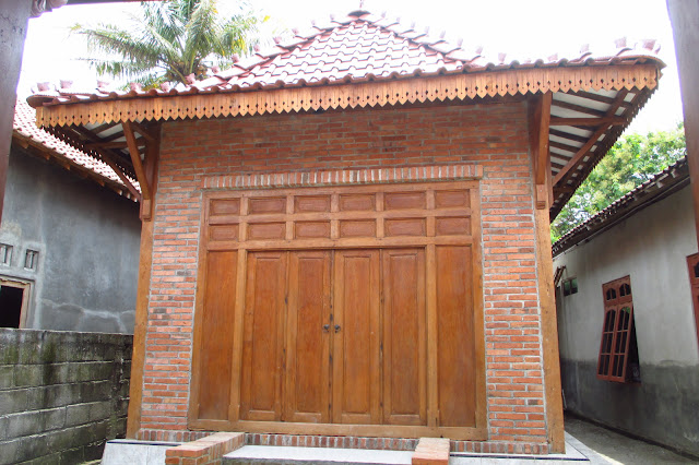 rumah limasan minimalis 