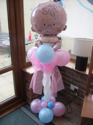 Decorar un baby shower con globos