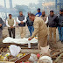 रेप पीड़‍िता ने अस्‍पताल में तोड़ा दम, परिवार नहीं आया तो यूपी पुलिस ने किया अंतिम संस्‍कार