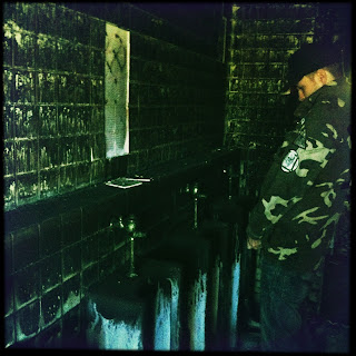 Pissing off ghosts in Haikyo toilet
