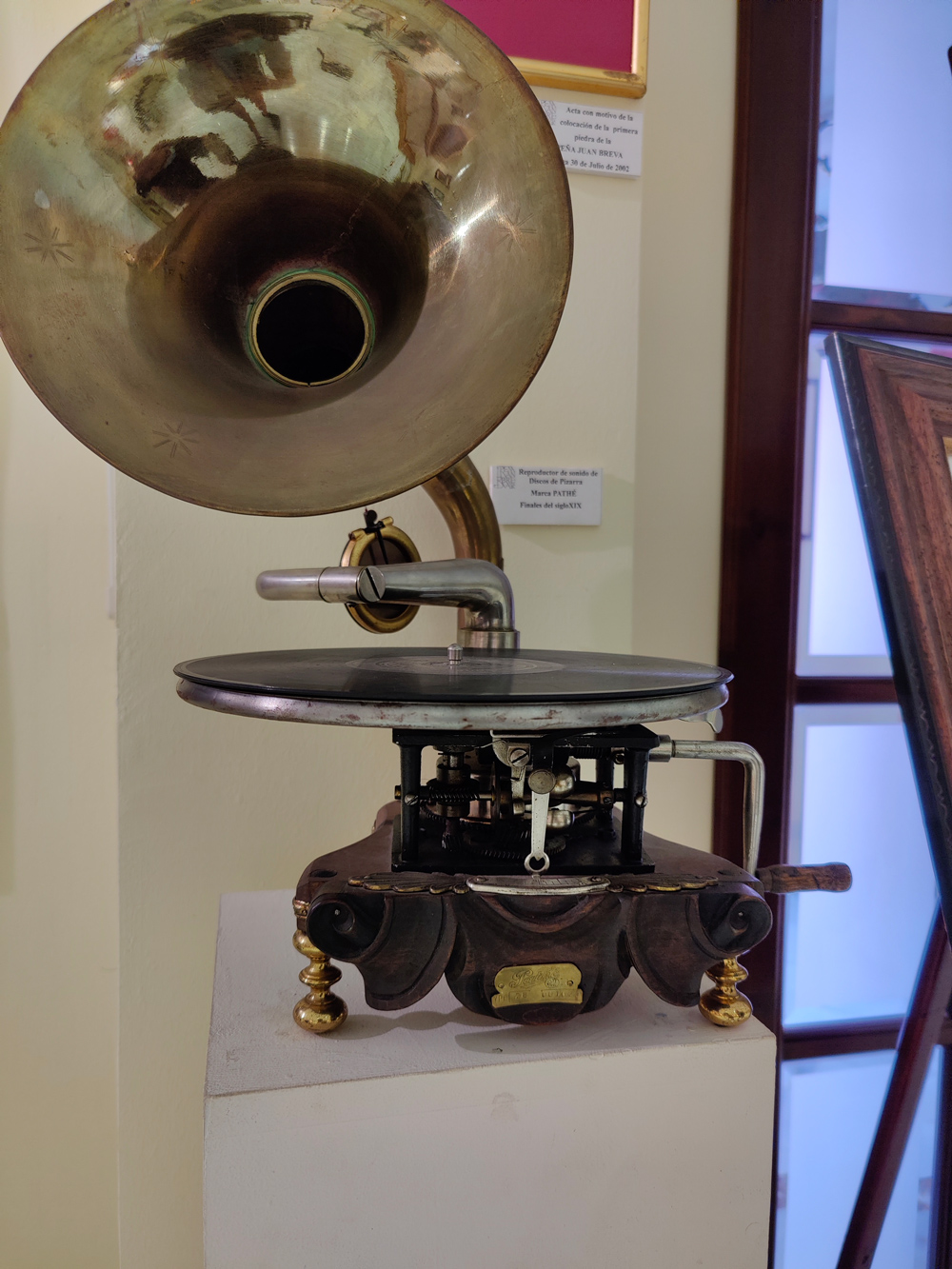 Mécanisme d'un phonographe à pavillon