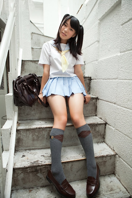 Foto Hot Model Cewek  Jepang  Seragam Sekolah