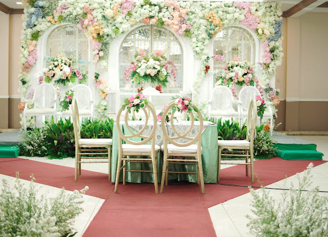 Paket wedding organizer di bekasi lengkap dengan make up artis catering dekorasi pelaminan tenda back drop