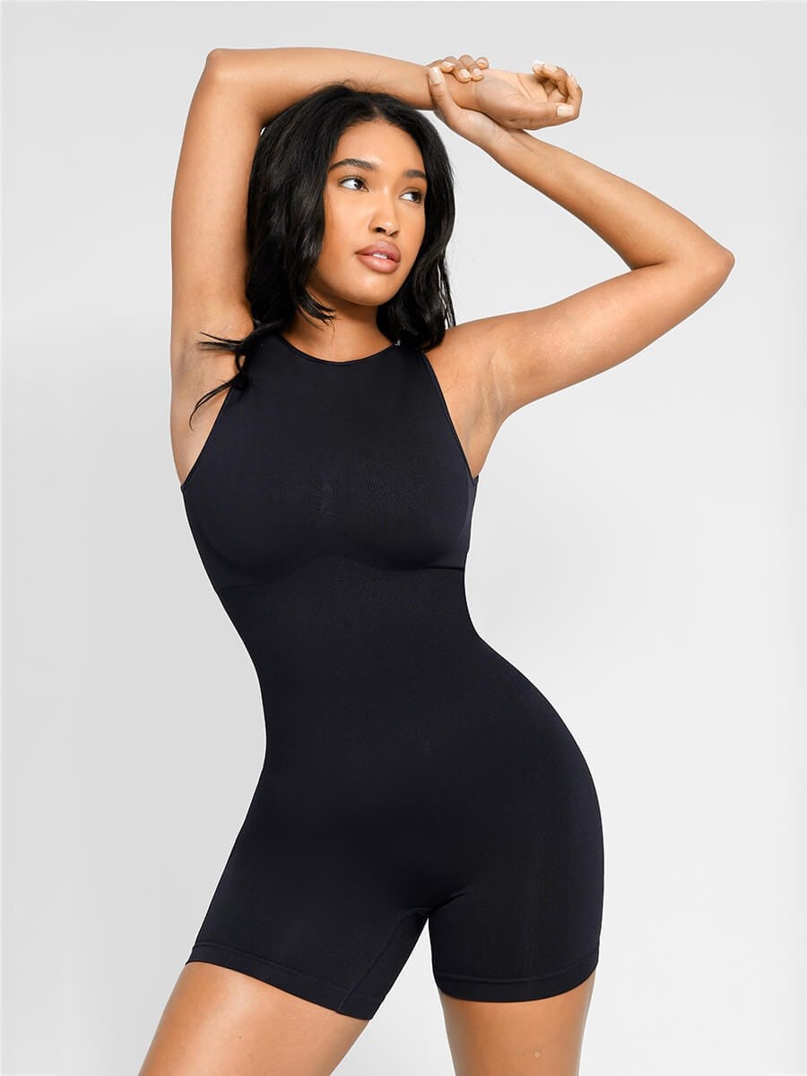 Woman Plus Size Body is Pretty Wear Swimsuit From Lyra - Story Citra