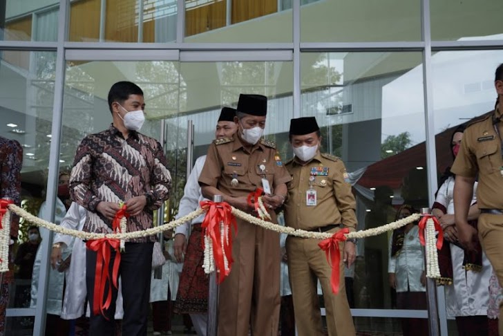 Gubernur Jambi Al Haris Resmikan Gedung Graha Utama Maschun Sofwan RS Raden Mattaher