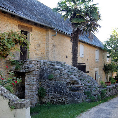 The ‘a bolets’ wine makers houses.