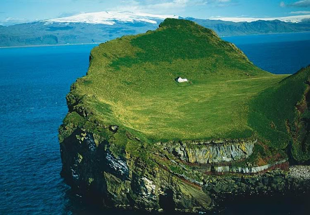 كنز المعرفة ، Months isolated homes around the world