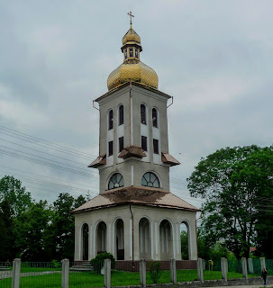 Ходорів. Храм святих безсрібників Косми і Даміана. Дзвіниця