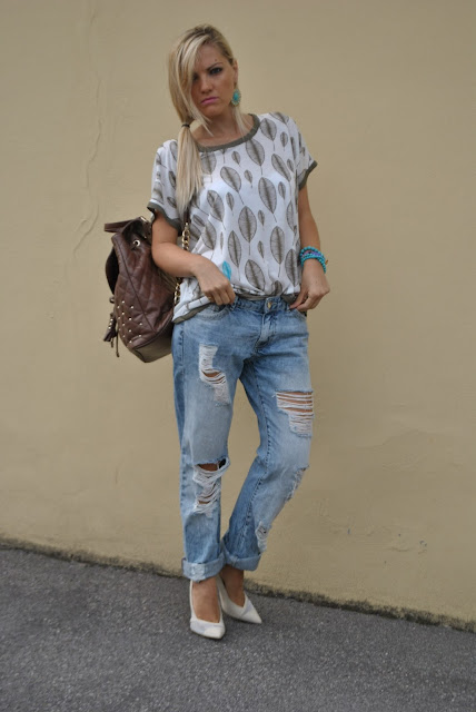 t-shirt felicia magno t-shirt stampata printed t-shirt outfit estivi casual outfit luglio blogger outfit estivi mariafelicia magno fashion blog italiani fashion blogger italiane web influencer italiane ragazze bionde