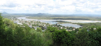  minutes walk into Noosa Heads National Park too  bestthailandbeaches: Noosa Heads.