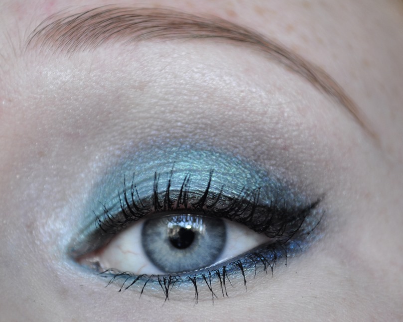 blue had me at hello wetnwild makeup look