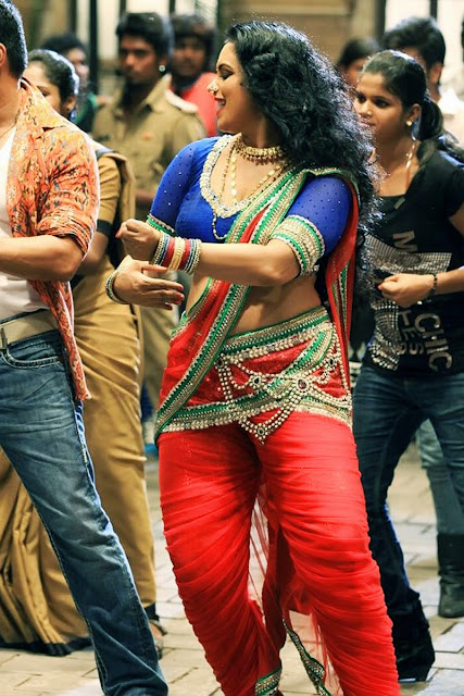 Swetha Menon Hot Dance from the Movie Kalimannu 3