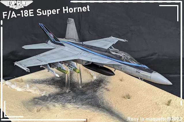 Diorama F/A-18E Super-Hornet de Top Gun : Maverick.