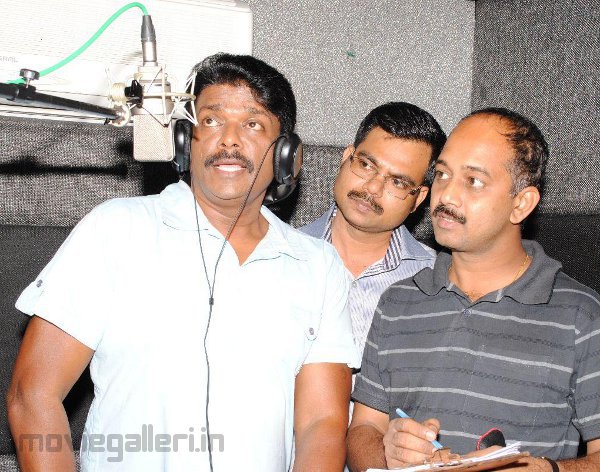 RParthiban dubs for Melvilasam Malayalam Movie Stills function pics