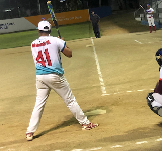 Edenorte da paliza al 911 en Torneo de Softboll Gubernamental Navideño.