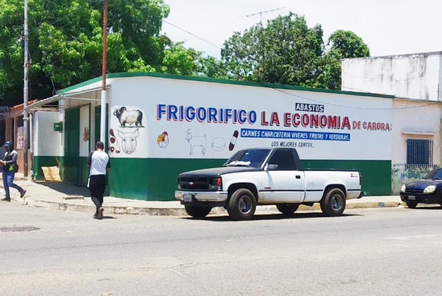 SERVICIO DE CONTRALORÍA SANITARIA CERRÓ VARIAS CARNICERÍAS EN CARORA