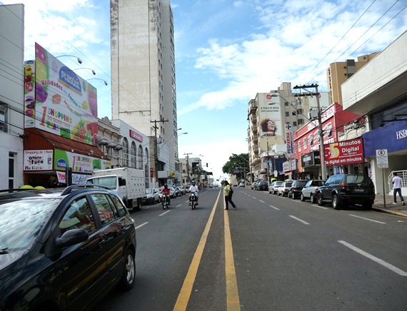 4. av. Sampaio Vidal