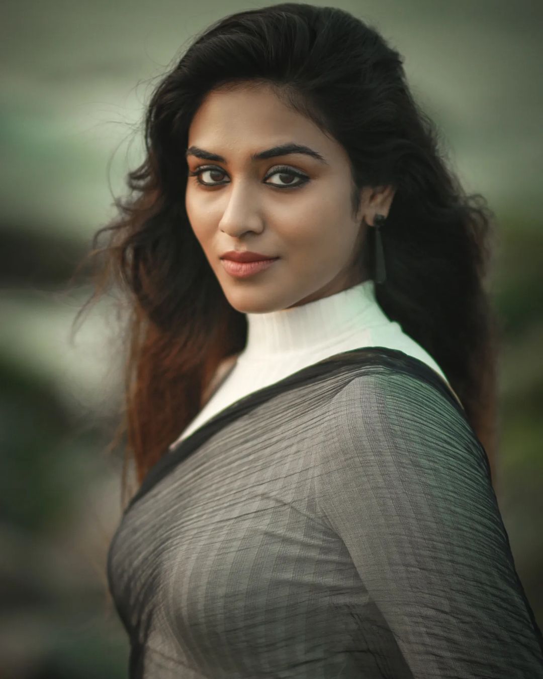 Indhuja Ravichandran Looks Flawless in Saree Latest Photos