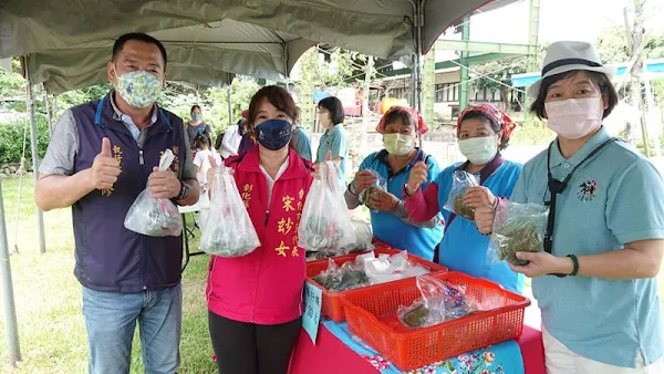 ▲彰化市民代表宋妙女推廣芬園鄉傳統米食。（圖／記者林明佑攝）