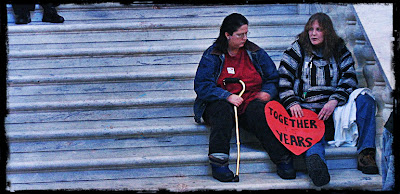 2 women in relationship protest in favor of marriage equality