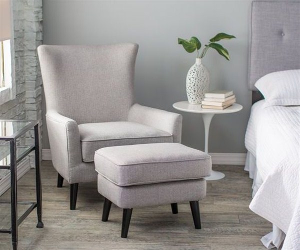 accent chairs and ottomans
