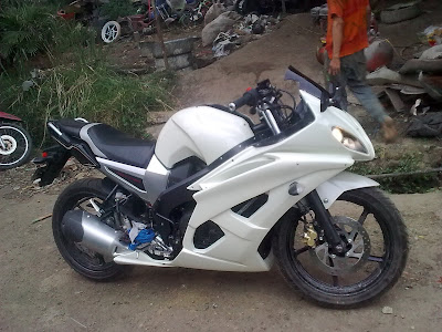 byson modif fairing putih