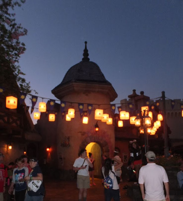 Magic Kingdom  Lanterns near Repunzals tower