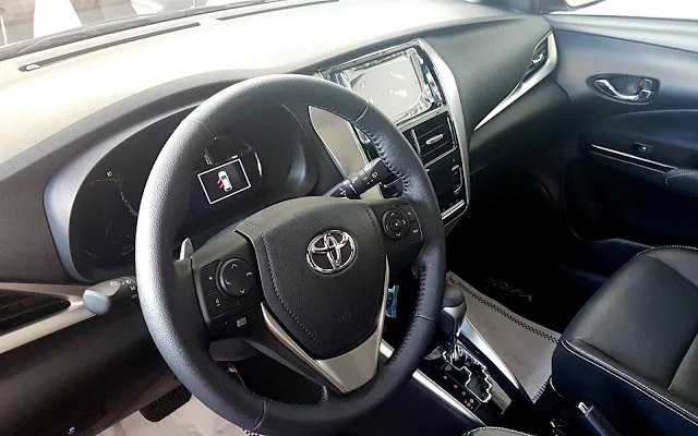 Toyota Yaris Hatch XLS 1.5 CVT - interior