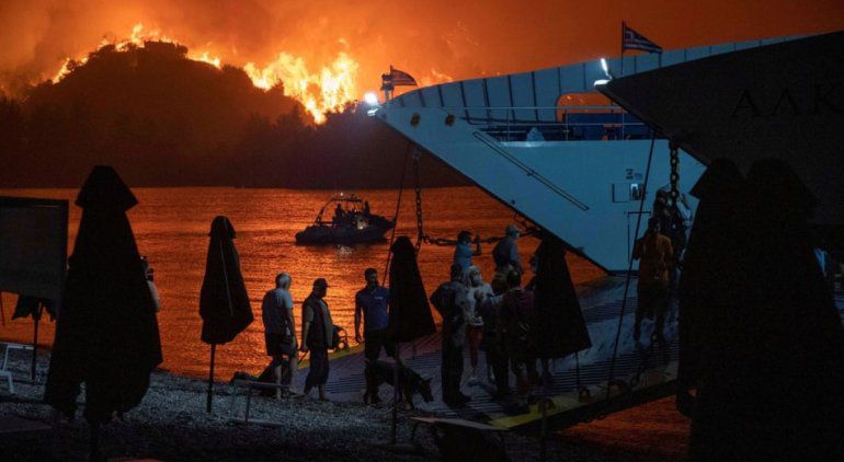 El mundo en llamas. Grecia, Perú, California, Bolivia, Brasil... el fuego continúa arrasando