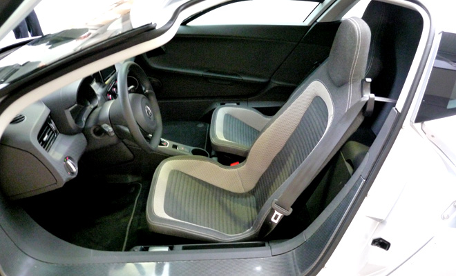 Volkswagen XL1 interior