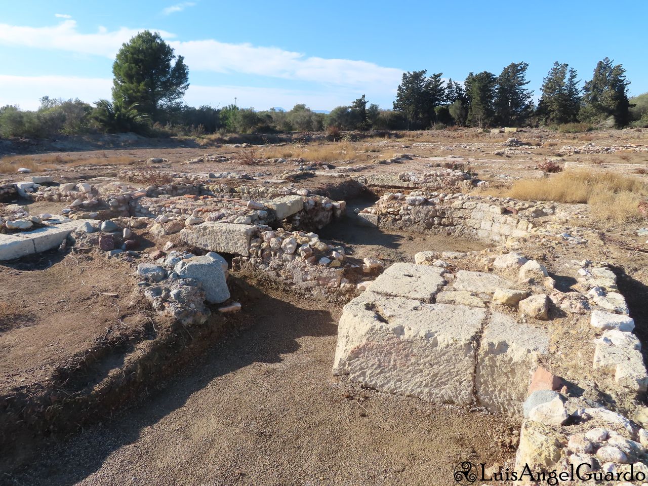 La Pineda - Villa romana y búnkeres / Vila Romana i búnquers