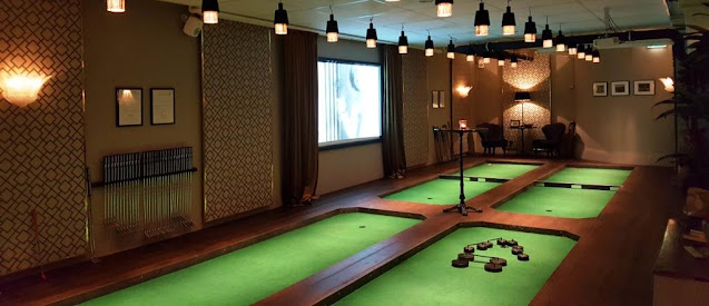 Swing by Golfbaren in Stockholm, Sweden