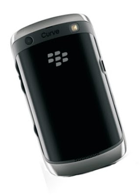 US Cellular Launches BlackBerry Curve 9350 Pictures