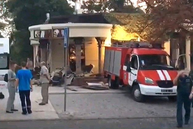 Бомба була закладена у лампу в кафе: ЗМІ розповіли подробиці ліквідації Захарченка 