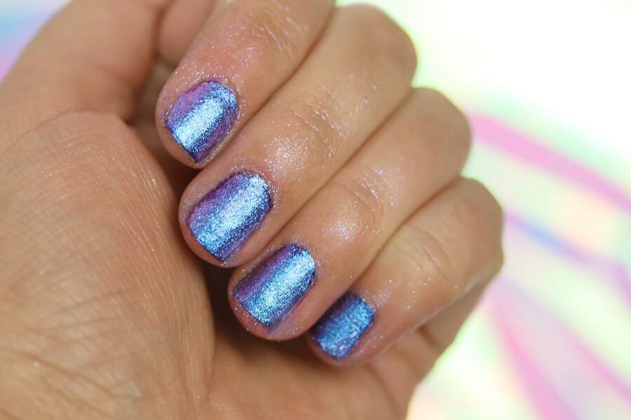 Biscottina: essence metal shock nail powder 02 me and my unicorn