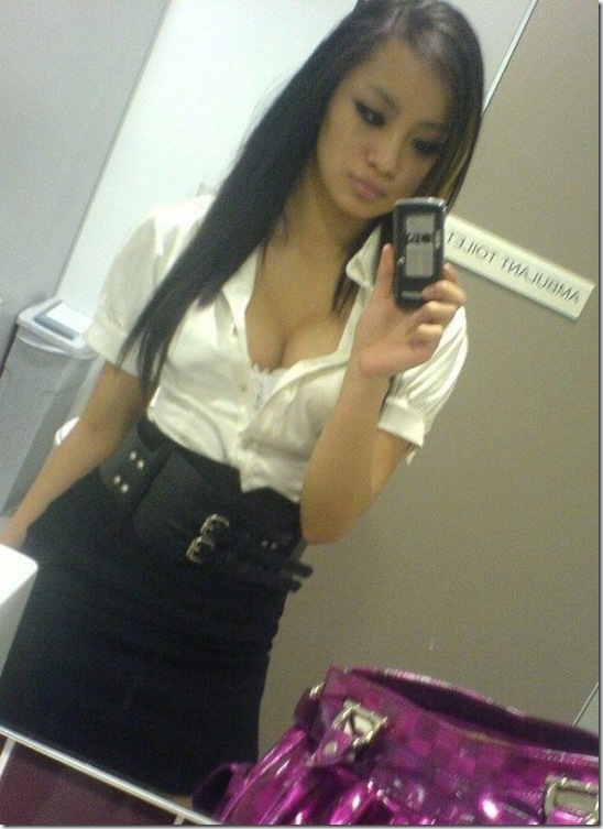 sexy-asian-girls-mirror-16