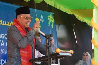 Pj Gubernur NTB Safari Syawal Dengan Ribuan Guru di Kabupaten Bima