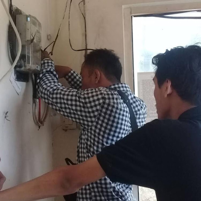 Jasa instalasi listrik Jogja ada banyak pilihan, sumber : jasa-tukang-listrik-panggilan-yogyakarta.business.site