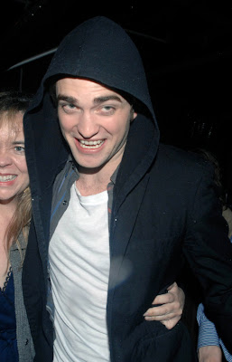 Happy Birthday Robert Pattinson on Jake Weird  Happy Birthday  Robert Pattinson