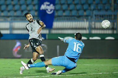ملخص واهداف مباراة الاهلي وسيراميكا كليوباترا (2-0) الدوري المصري