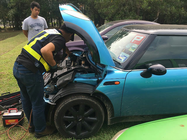 Kereta korang mogok? Jangan ingat sebab bateri kong je tau...