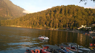 Telaga sarangan magetan jawa timur