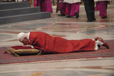 Pope Benedict XVI vestments