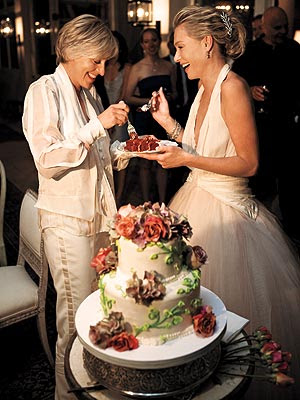 portia de rossi wedding. portia de rossi ring.