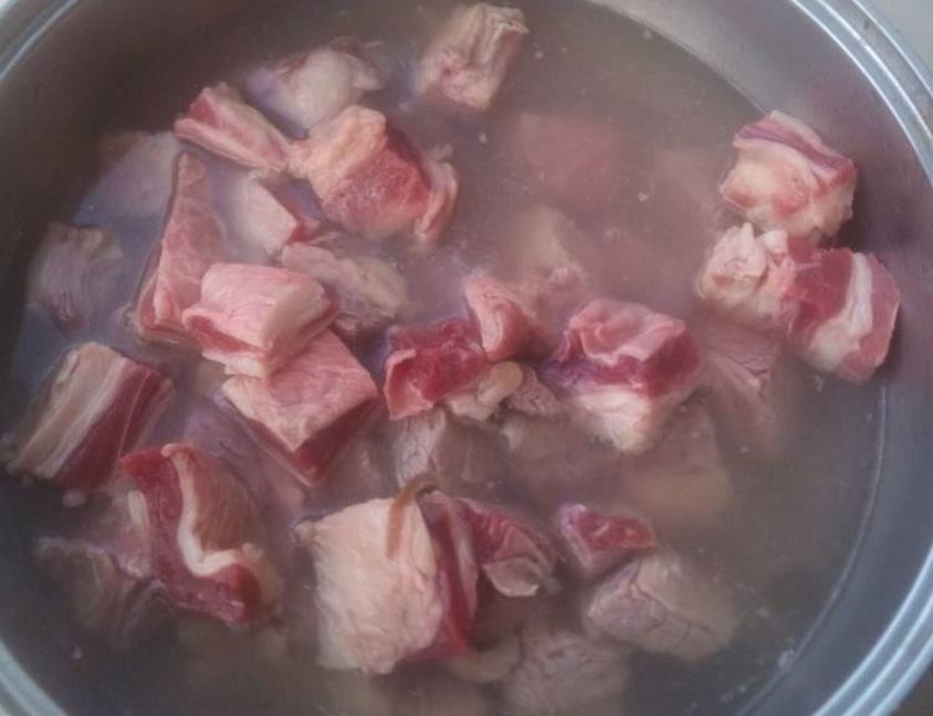 Thêm thìa này khi hầm thịt bò, thịt mềm nhanh, tiết kiệm được cả nửa thời gian nấu - 4