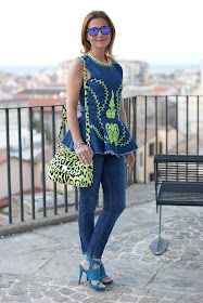 Zara capri jeans, occhiali a specchio blu, Miss Sicily green bag, mini Miss Sicily, Dolce & Gabbana Miss Sicily, Fashion and Cookies